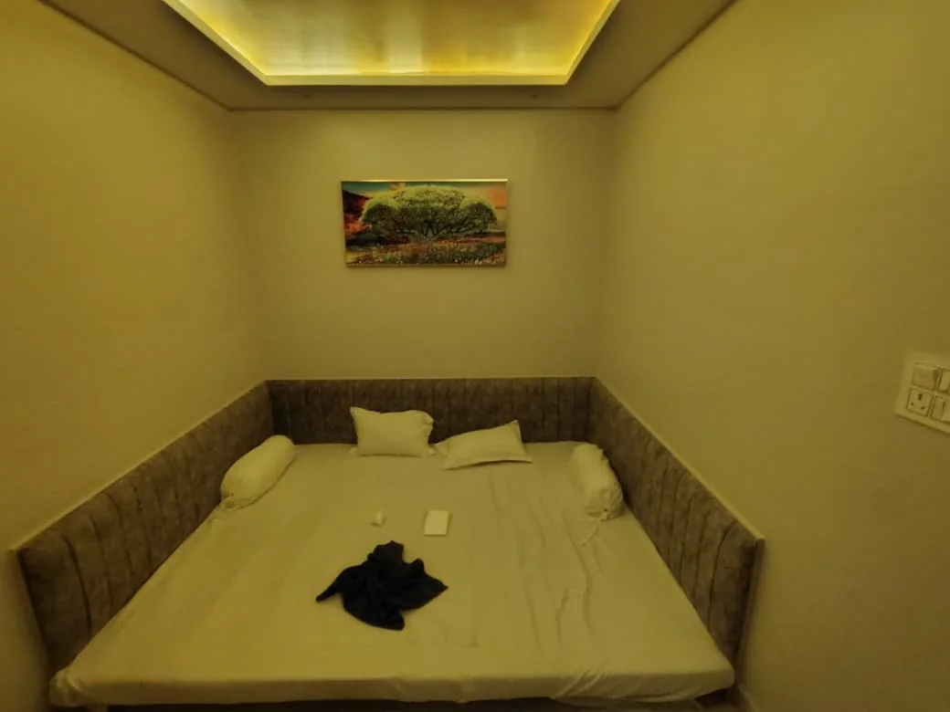 Floor relaxation room